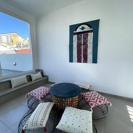Apartment Peaceful 1br With Shared Terrace At The Nook *